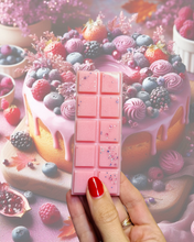 Load image into Gallery viewer, Sweet Berry Bake Snapbar