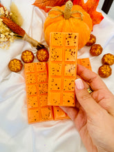 Load image into Gallery viewer, Pumpkin & Chestnut Snapbar