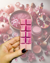 Load image into Gallery viewer, Ruby Pomegranate & Blonde Woods Snapbar