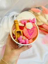 Load image into Gallery viewer, Lion & Rose Pretty Pots (Rhubarb & Rose)