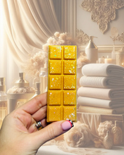 Load image into Gallery viewer, Luxurious Oud Laundry Snapbar