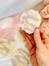 Load image into Gallery viewer, Coconut Milk & Lavender 'Signature Lion'