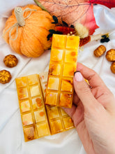 Load image into Gallery viewer, Cosy Pumpkin Snapbar