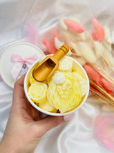 Load image into Gallery viewer, Lion & Rose Pretty Pots (Lemon Sherbet)