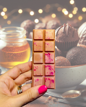 Load image into Gallery viewer, Chocolate Truffle & Posh Honey Snapbar