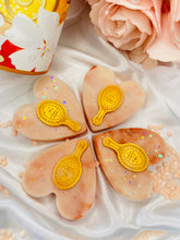 Load image into Gallery viewer, White Musk & Golden Maple 'Heart Slab'