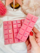 Load image into Gallery viewer, Snowflake Cookie & Frozen Blooms Snapbar