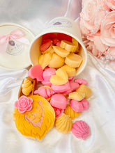 Load image into Gallery viewer, Lion & Rose Pretty Pots (Pinky Sands)