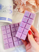 Load image into Gallery viewer, Silk Tree Blossom & Jasmine Snapbar