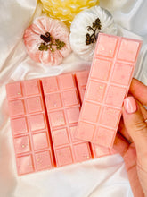 Load image into Gallery viewer, Vanilla Hazelnut Snapbar