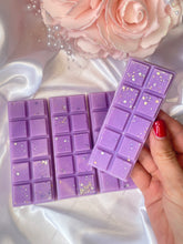 Load image into Gallery viewer, Parma Violet Snapbar
