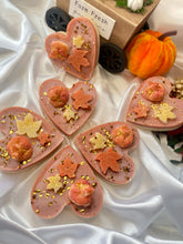 Load image into Gallery viewer, Spiced Vanilla & Tonka 'Heart Slab'