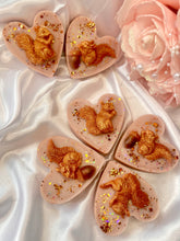 Load image into Gallery viewer, English Oak & Hazelnut 'Heart Slab'