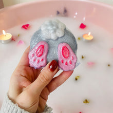 Load image into Gallery viewer, Bunny Tails Bath Bomb