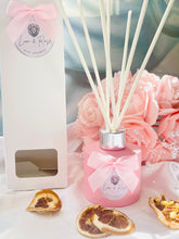 Load image into Gallery viewer, Lion & Rose Signature Reed Diffuser