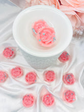 Load image into Gallery viewer, Fluffy Towels Roses