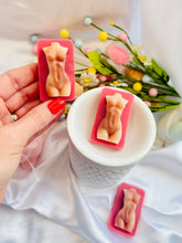 Load image into Gallery viewer, Raspberry &amp; Sandalwood 'Goddess Torso'
