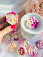 Load image into Gallery viewer, Lavender &amp; Marshmallow &#39;Beehives&#39;
