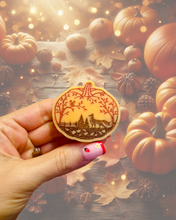 Load image into Gallery viewer, Praline Pecan Pumpkin 'Wolf Pumpkin'
