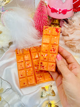 Load image into Gallery viewer, Cranberry, Orange &amp; Cinnamon Snapbar
