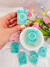 Load image into Gallery viewer, Frosted Eucalyptus 'Washing Machine'
