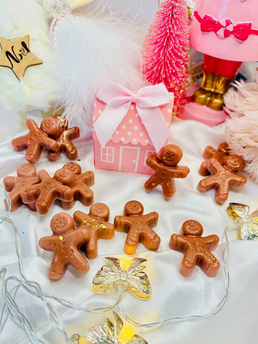 Gingerbread House (Gingerbread)