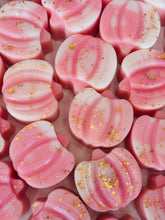 Load image into Gallery viewer, Cashmere Vanilla &amp; Sea Salt Caramel &#39;Pumpkins&#39;
