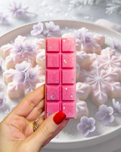 Load image into Gallery viewer, Snowflake Cookie &amp; Frozen Blooms Snapbar
