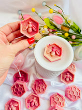Load image into Gallery viewer, Raspberry &amp; Sandalwood 'Beehives'
