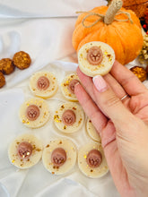Load image into Gallery viewer, Vanilla Pumpkin 'Little Cuties'
