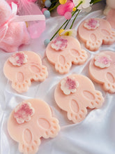 Load image into Gallery viewer, Fluffy Bunny &#39;Bunny Tails&#39;
