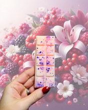 Load image into Gallery viewer, Sweet Berries &amp; White Lilies Snapbar
