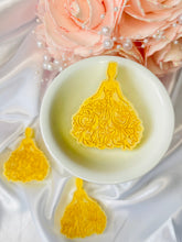 Load image into Gallery viewer, Lemon Marshmallow Buttercream &#39;Little Princess&#39;
