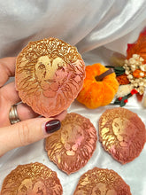 Load image into Gallery viewer, Sunkissed Raisins &amp; Autumn Leaves &#39;Signature Lion&#39;
