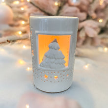 Load image into Gallery viewer, Christmas Scene Ceramic Burner
